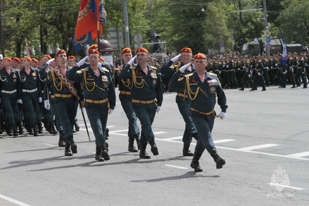 Донскому спасательному центру МЧС России 59 лет